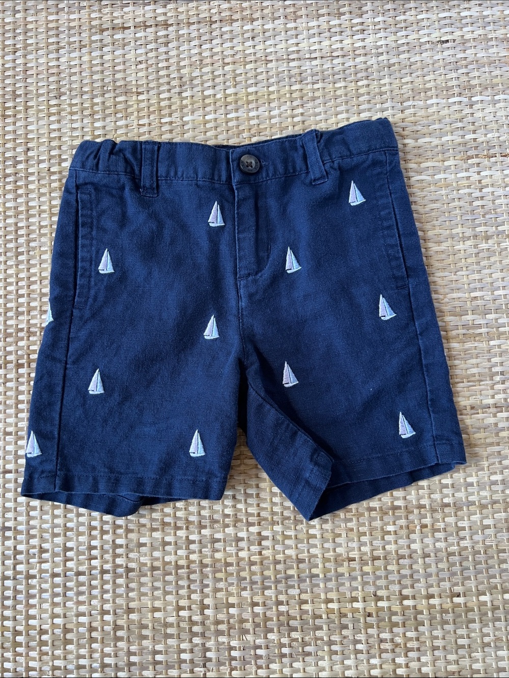 Janie and Jack navy embroidered sailboat shorts linen cotton blend Boys size 3.